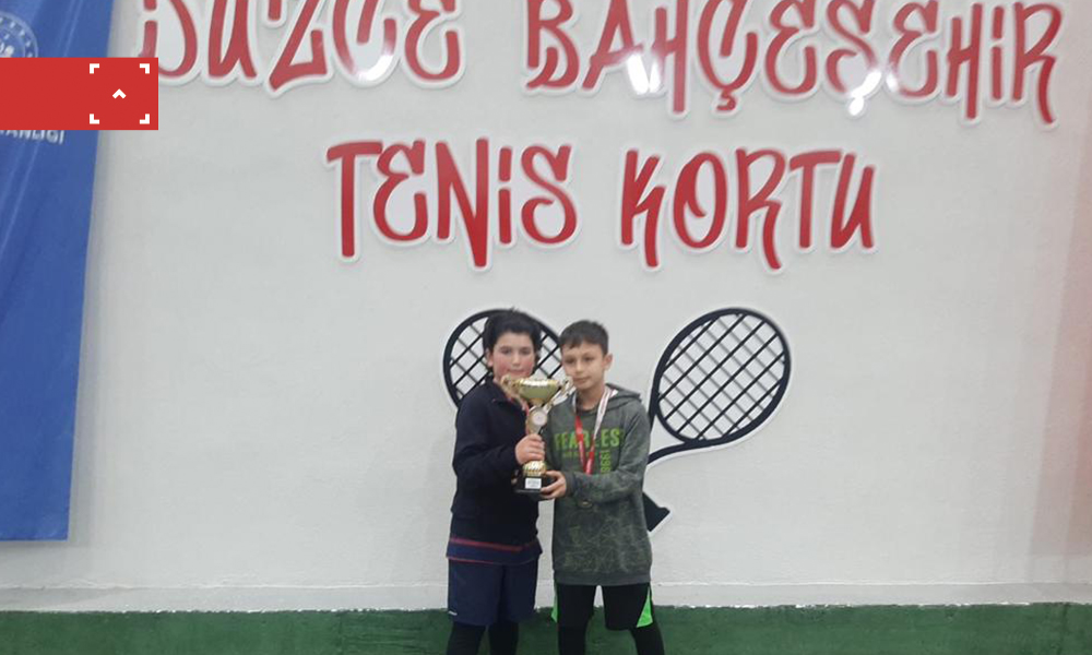 MUSTAFA AÇIKALIN ÖĞRENCİLERİ ÖDÜLE DOYMUYOR…