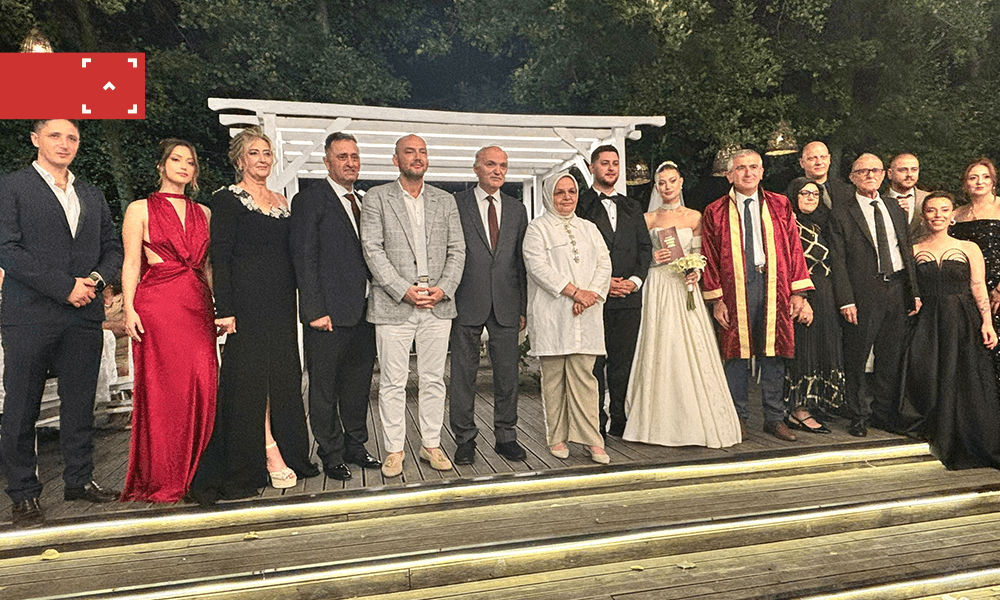 Akçakoca’da izdiham gibi düğün… Eski başkan Okan Yanmaz’ın oğlu dünyaevine girdi